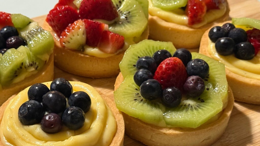 Crostatine alla frutta con crema pasticcera